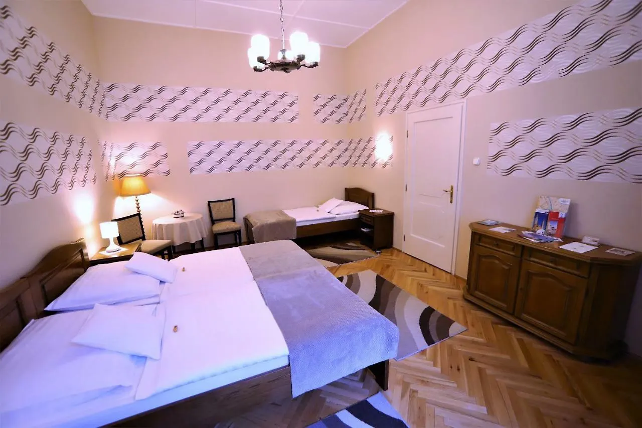 Belvarosi Apartman Apartamento Szeged