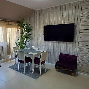 Hetvezer Penthouse Apartament